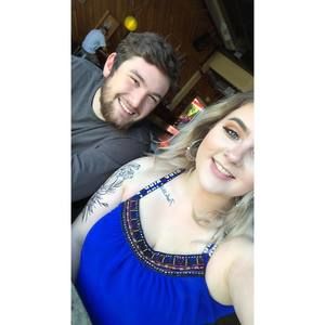 Meet your Posher, Izzy